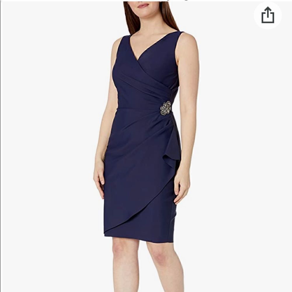 Alex Evenings V-Neck Sleeveless Ruched Sheath Dress Size 6 NWOT